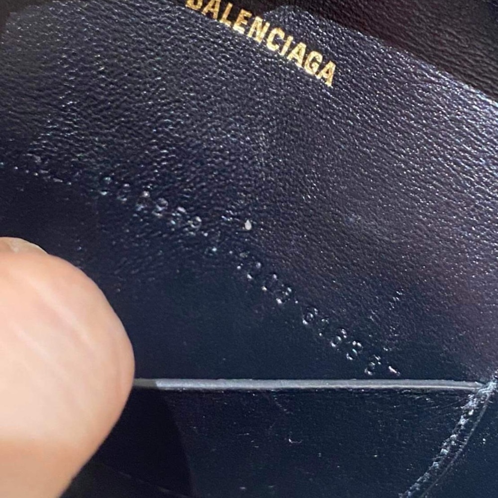Balenciaga Quilted B dot sling bag in black leather - Picture 13 of 13